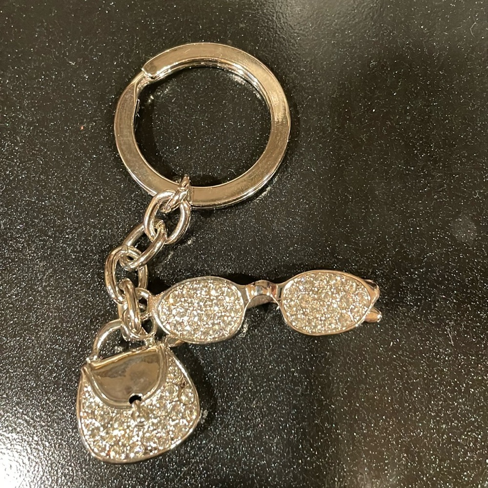 Rhinestone key chain NWOT
